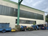 Firmenhallen ca. 800 qm brauchten  dringend eine neue Aufarbeitung  - Anstrich, inklusive  Farbtonänderung.