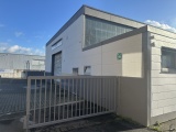 Firmenhallen ca. 800 qm brauchten  dringend eine neue Aufarbeitung  - Anstrich, inklusive  Farbtonänderung.