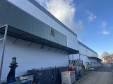 Firmenhallen ca. 800 qm brauchten  dringend eine neue Aufarbeitung  - Anstrich, inklusive  Farbtonänderung.